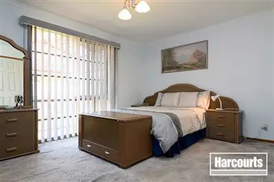 Fifth view of Homely house listing, 1 St Agnes Court, Carrum Downs VIC 3201