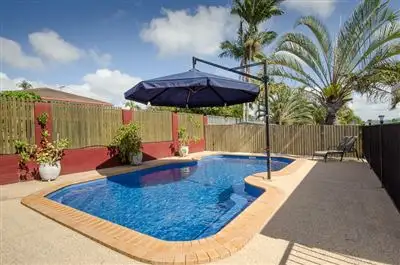 21 Lochmaben Court, Beaconsfield QLD 4740