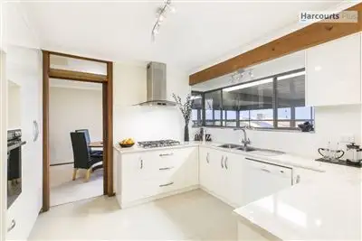 Sixth view of Homely house listing, 17 Arafura Court, Hallett Cove SA 5158