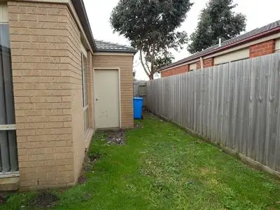Seventh view of Homely house listing, 11 St  Mellion Court, Cranbourne VIC 3977