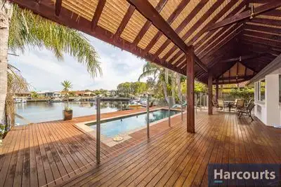 6 Trimaran Ct, Banksia Beach QLD 4507