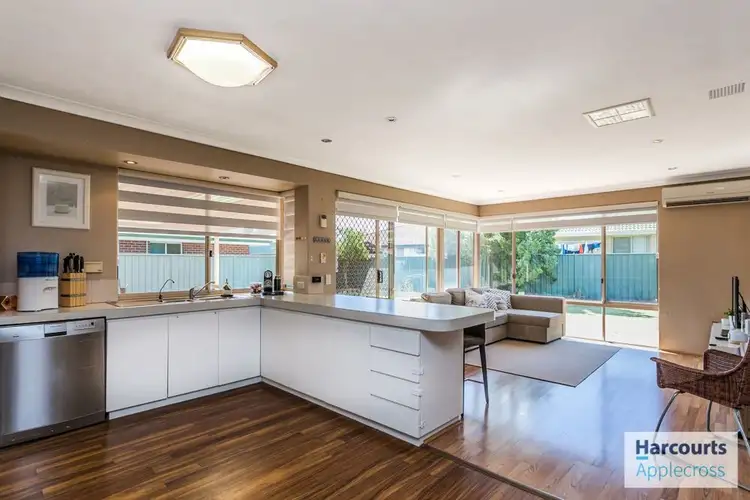 17 Ulandi Court, Beckenham WA 6107