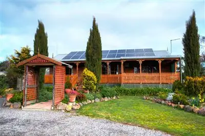 399 State Forest Road, Ross Creek VIC 3351