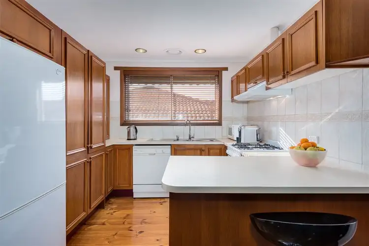 Fifth view of Homely house listing, 5 Manhattan Square, Vermont VIC 3133