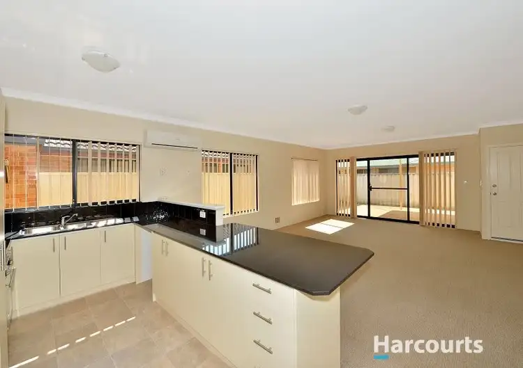 Fifth view of Homely unit listing, 1/3 Blossom Place, Coodanup WA 6210
