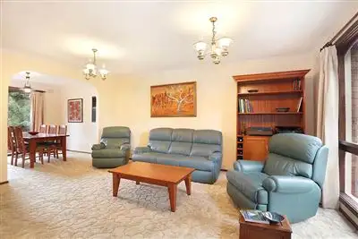 Fourth view of Homely house listing, 5 Highmont Drive, Vermont South VIC