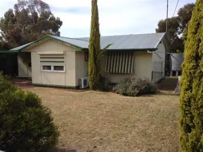 4 Chellew Street, Tintinara SA 5266