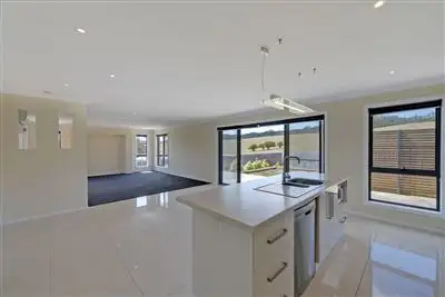 4 Juliana Close, Oakdowns TAS 7019