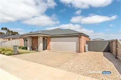 Second view of Homely house listing, 6 Merlot Court, Bannockburn VIC 3331