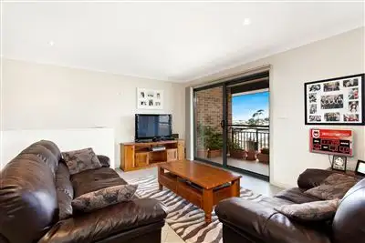 Sixth view of Homely semi-detached listing, 2/24 Campaspe Circuit, Albion Park NSW 2527