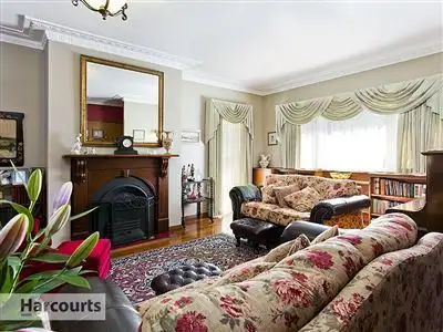 2 Halcyon Street, Wavell Heights QLD 4012