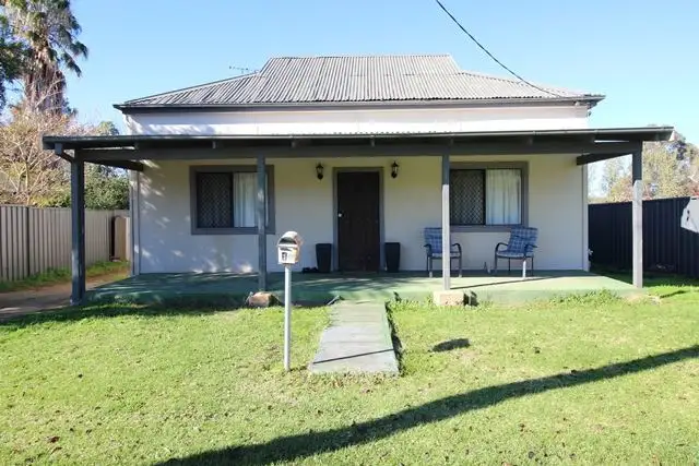16 Hovell Street, Cootamundra NSW 2590