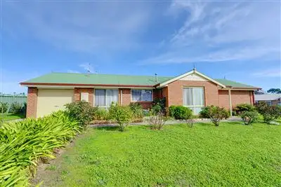 Second view of Homely house listing, 11 Balmoral Drive, Ballarat East VIC
