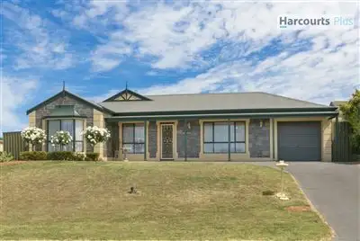 41 Quinvale Road, Hallett Cove SA 5158