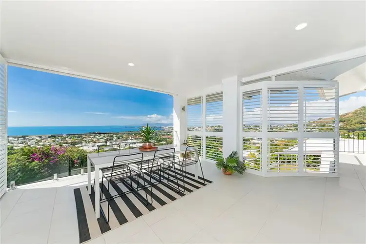 1 Hampton Court, Castle Hill QLD 4810