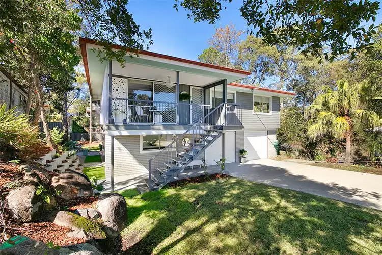 6 Tulla Court, Ferny Hills QLD 4055