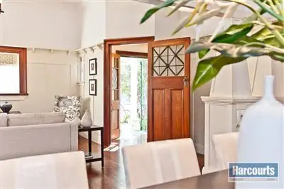 14 Banks Street, Newmarket QLD 4051