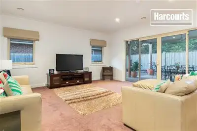Fifth view of Homely house listing, 8 Mitch Court, Somerville VIC 3912