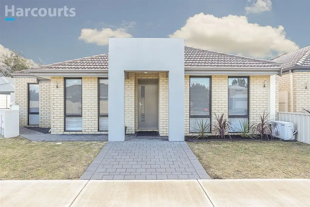 Main view of Homely unit listing, 4/20 Twilight Mews, Aubin Grove WA 6164