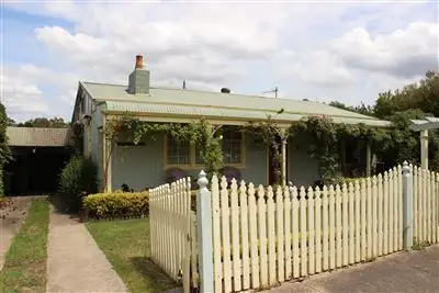 11 Ninth Street, Eildon VIC 3713