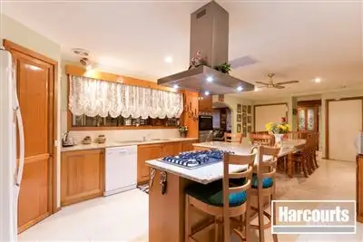 Fifth view of Homely house listing, 16 Lobelia Court, Cranbourne North VIC 3977