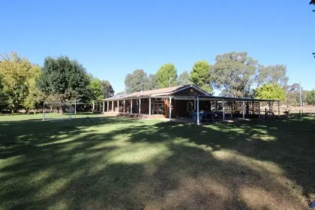 67 Rodeo Drive, Cootamundra NSW 2590