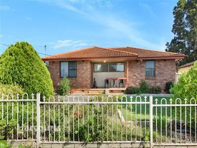 4 Caloola Avenue, Koonawarra NSW 2530
