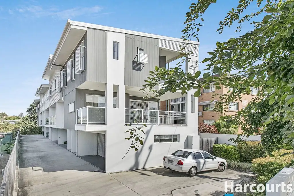 Main view of Homely townhouse listing, 1/679 Wynnum Road, Morningside QLD 4170