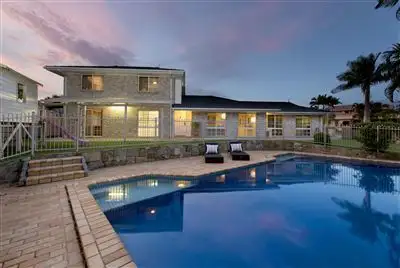 4 Saxby Close, Middle Park QLD 4074