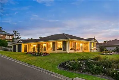 16 Dressage Avenue, Woodcroft SA 5162