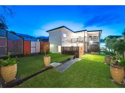 10 Willmington Street, Wooloowin QLD 4030