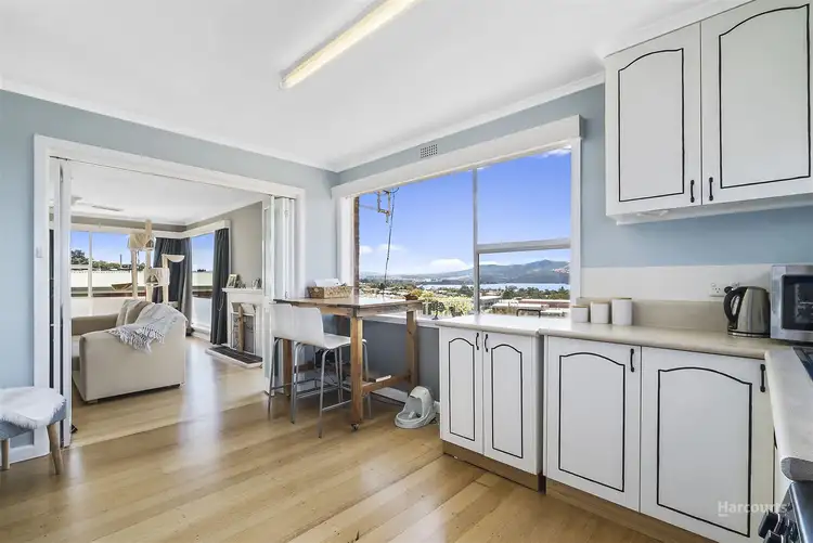 2 Kingswood Crescent, Berriedale TAS 7011