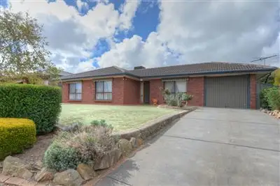 12 Gardenia Crescent, Morphett Vale SA 5162