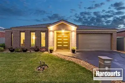 Main view of Homely house listing, 8 Beauchamp Way, Cranbourne East VIC 3977