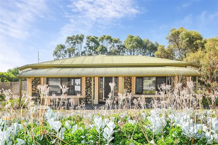 17 Cortlinye Road, Middleton SA 5213