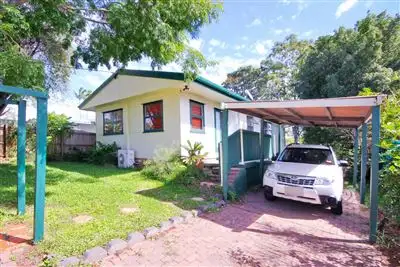 15 Joan Street, Southport QLD