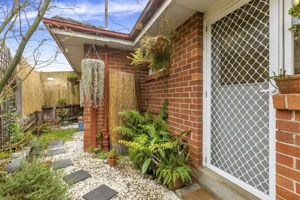 Main view of Homely villa listing, 2/39 Martin Street, Thornbury VIC 3071