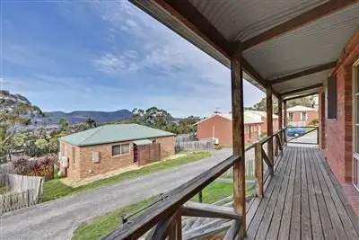 6/123a Abbotsfield Road, Claremont TAS 7011