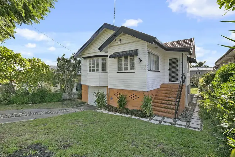 63 Crump Street, Holland Park West QLD 4121