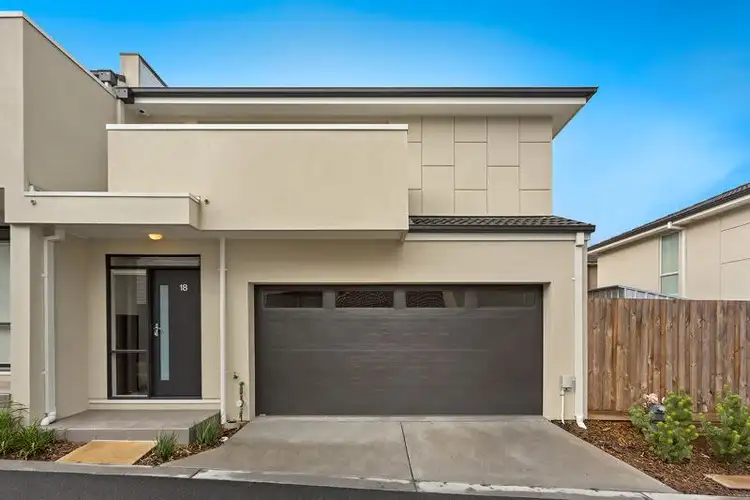 18/3 Old Plenty Road, South Morang VIC 3752