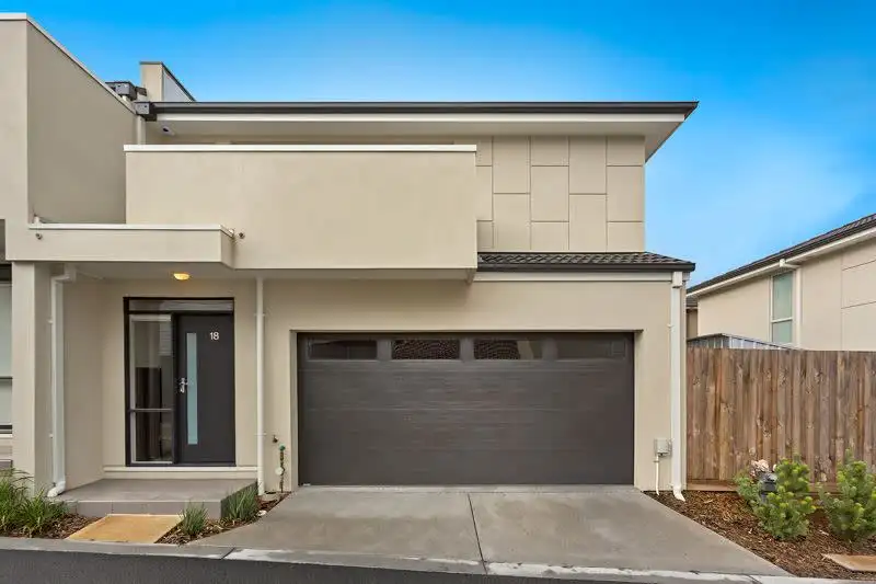 Main view of Homely townhouse listing, 18/3 Old Plenty Road, South Morang VIC 3752