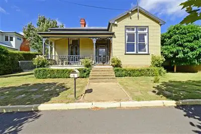 8 Bell Street, New Town TAS 7008