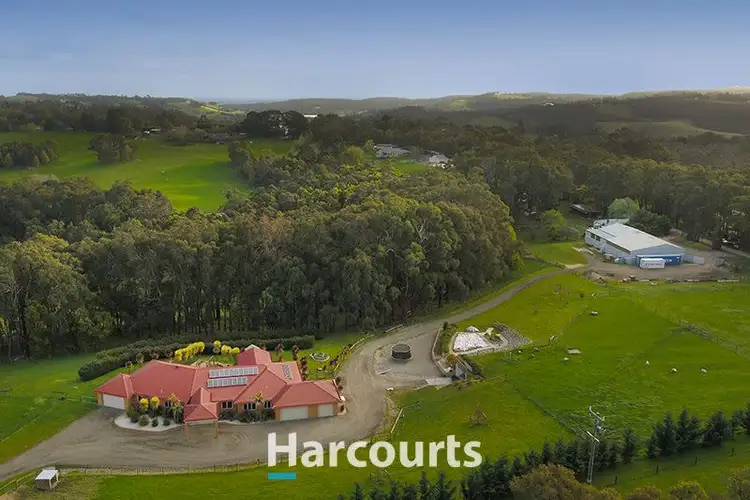 296 Bourkes Creek Rd, Pakenham Upper VIC 3810