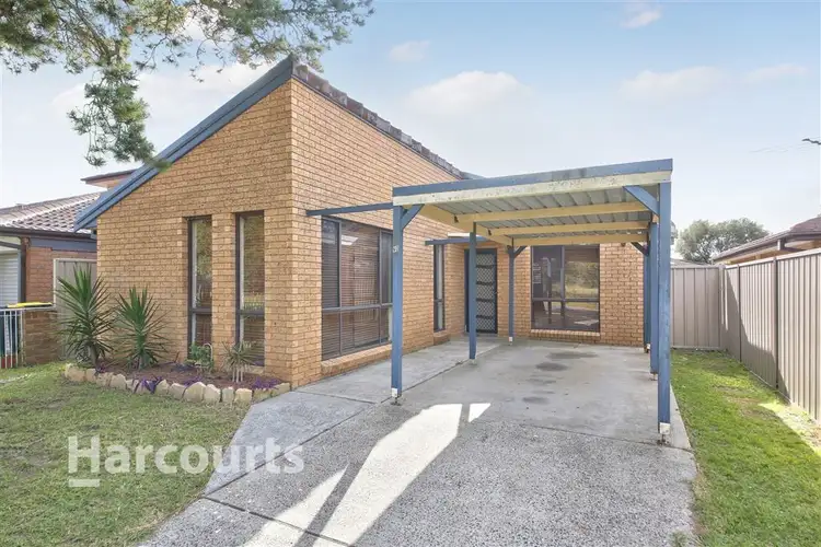 7 Rangers Road, St Helens Park NSW 2560