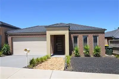 4 Piccadilly Circuit, Doreen VIC 3754