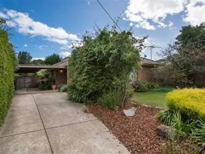 101 Robertson Drive, Mornington VIC