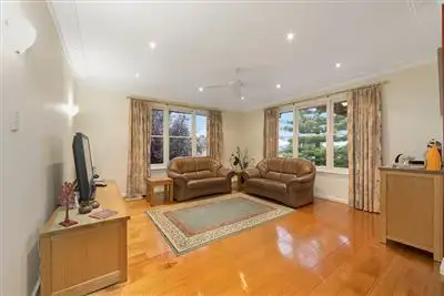 8 Wagstaff Street, Mount Waverley VIC 3149