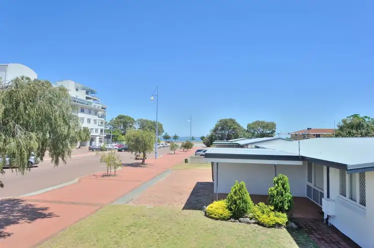 11/2 Wanliss Street, Rockingham WA 6168