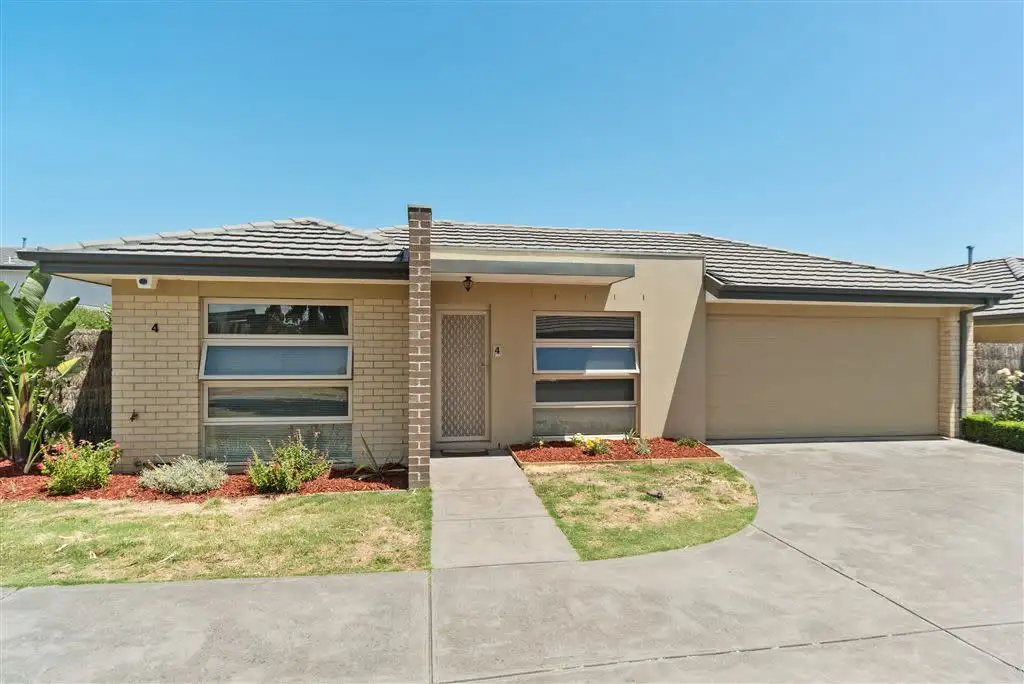 Main view of Homely unit listing, 4/110 Bungower Road, Mornington VIC 3931