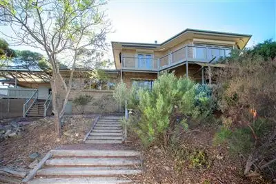 8 Tatiara Grove, Rostrevor SA 5073